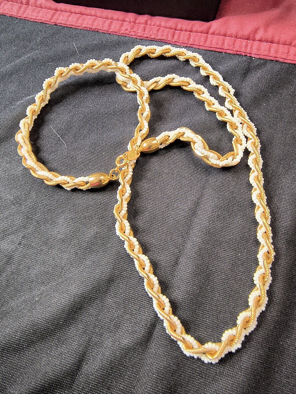 Vintage Trifari Gold Tone White Seed Bead Rope Necklace 26 Opera Length Signed - Picture 13 of 13